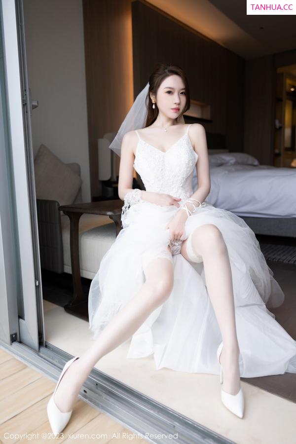 梦心玥  [XiuRen]高清写真图 2023.01.11 No.6120 梦心玥 海滩场景第11张图片